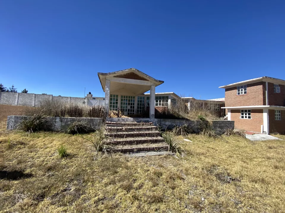 EN VENTA BONITO TERRENO DE 2060m2 CON CASA EN PALMILLAS PRECIO A NEGOCIAR