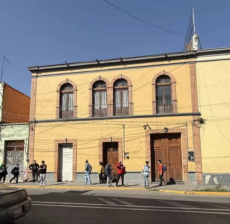 HERMOSA CASA ANTIGUA A UNOS METROS DE LA PLAZA CIVICA DE TOLUCA